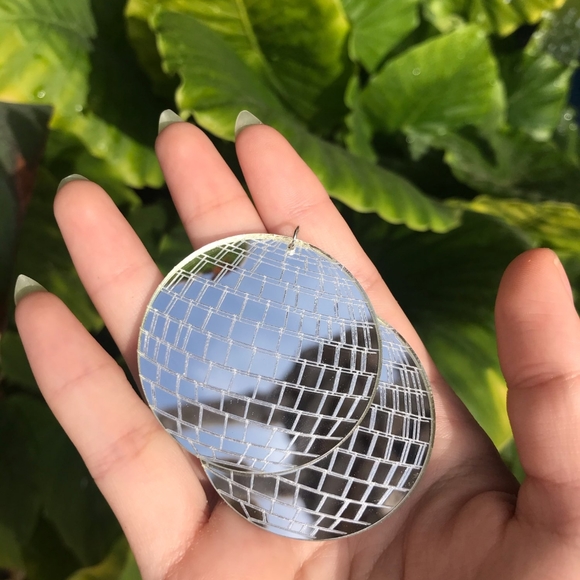 Mirrored disco ball earrings - Picture 8 of 12